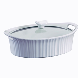 Corningware French White 2.5 Quart Oval Casserole with Glass Lid